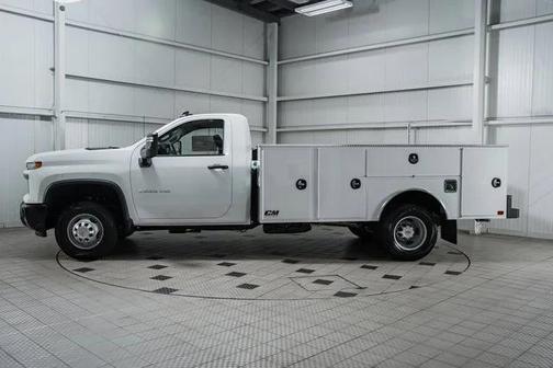 2025 Chevrolet Silverado 3500 WT
