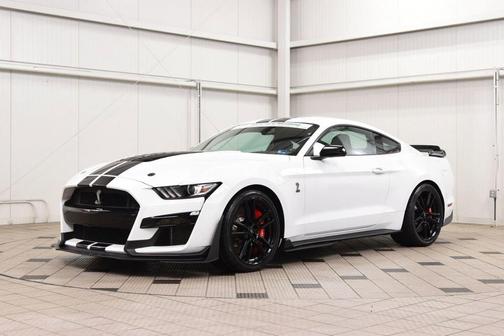 Oxford White 2020 Ford Shelby GT500 Base