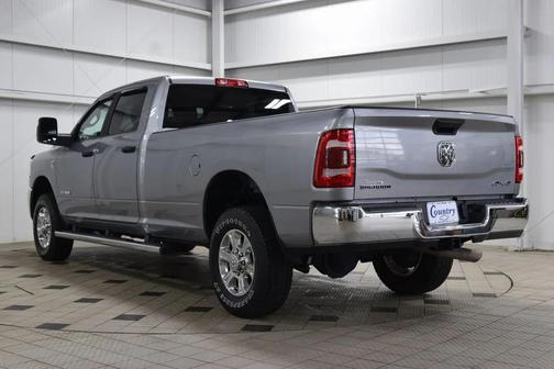 2023 RAM 3500 Big Horn Crew Cab 4x4 8' Box