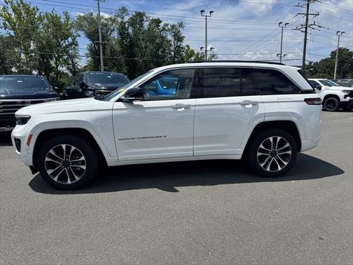 2022 Jeep Grand Cherokee Overland