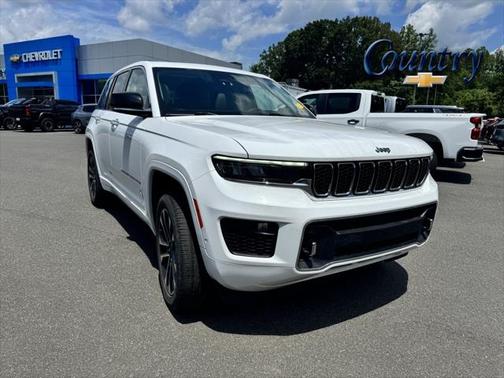 2022 Jeep Grand Cherokee Overland