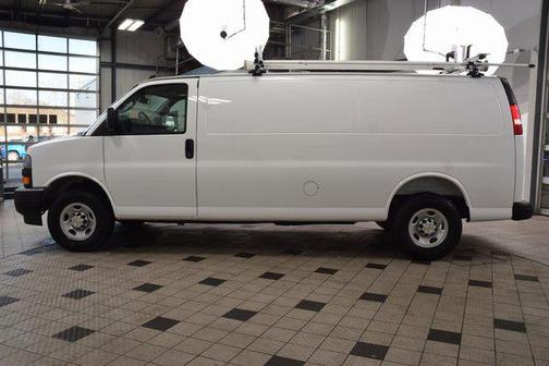 2025 Chevrolet Express 2500 RWD 2500 Extended Wheelbase WT
