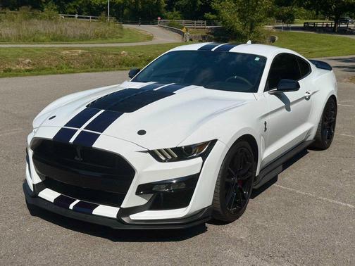2021 Ford Shelby GT500 Base