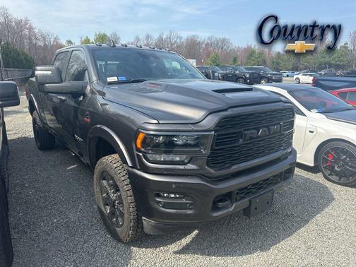 Granite Crystal Metallic Clearcoat 2024 RAM 3500 Limited Crew Cab 4x4 6'4' Box