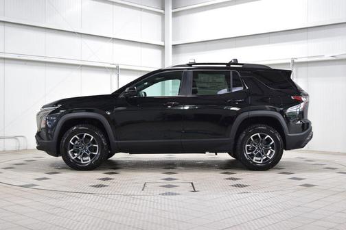 Mosaic Black Metallic 2026 Chevrolet Equinox FWD ACTIV