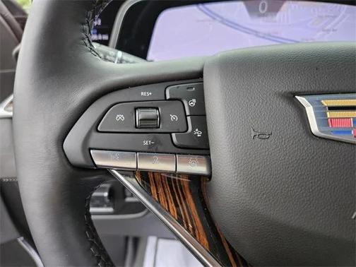 2024 Cadillac Escalade ESV Premium Luxury