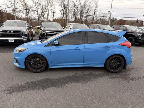 2017 Ford Focus RS Base