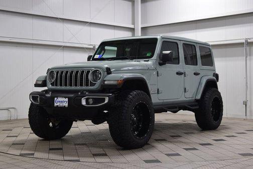 2024 Jeep Wrangler 4-Door Sahara 4x4