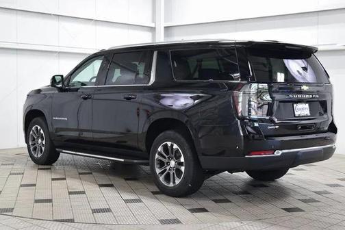 2025 Chevrolet Suburban LT