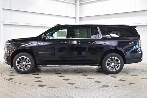 2025 Chevrolet Suburban LT