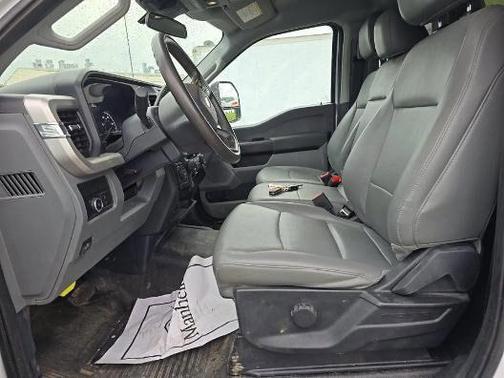 Oxford White 2023 Ford F-450 XL