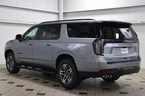 2025 Chevrolet Suburban 4WD Z71
