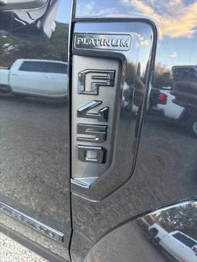 2022 Ford F-450 Platinum