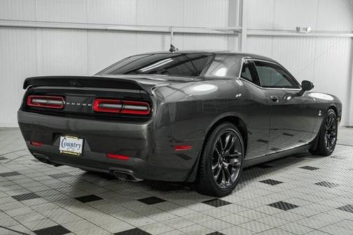 Photo 5 of 43 of 2020 Dodge Challenger R/T Scat Pack