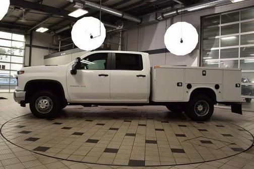 2025 Chevrolet Silverado 3500 WT