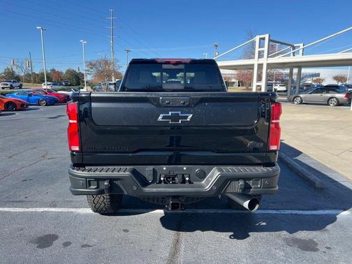 2024 Chevrolet Silverado 2500 4WD Crew Cab Standard Bed ZR2