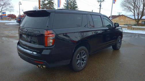 2023 Chevrolet Suburban 4WD Z71