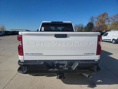 2025 Chevrolet Silverado 2500 Custom