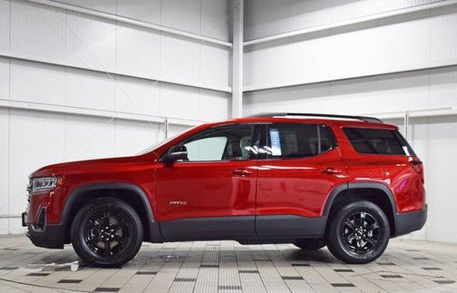 2022 GMC Acadia AWD AT4