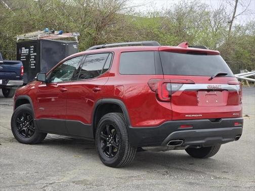 2022 GMC Acadia AWD AT4