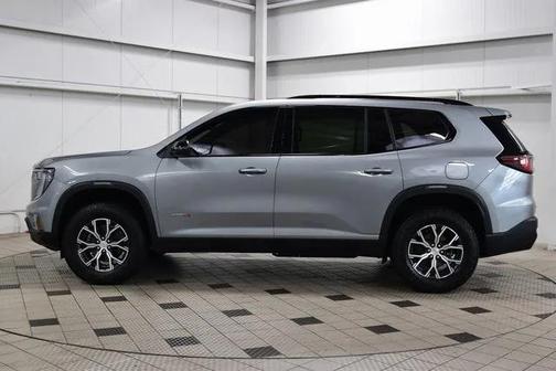 2024 GMC Acadia AWD AT4