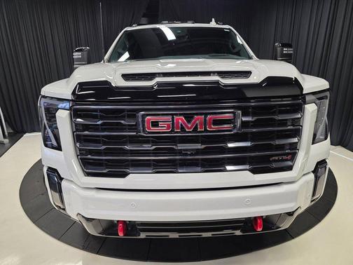 2024 GMC Sierra 2500 AT4