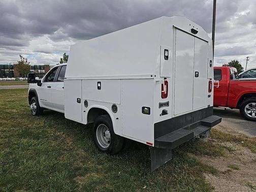 2024 GMC Sierra 3500 Base