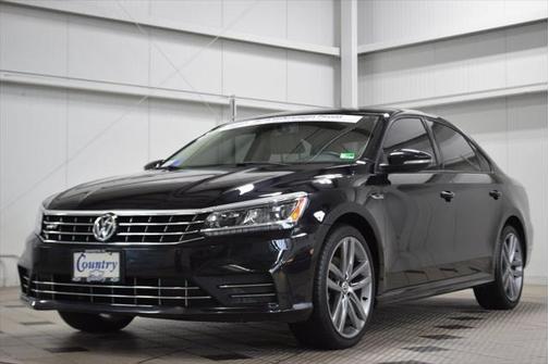 2018 Volkswagen Passat 2.0T R-Line