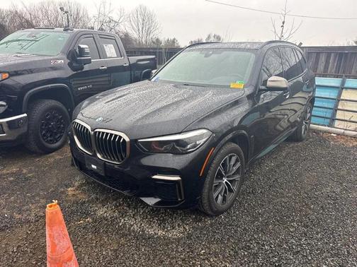 2023 BMW X5 M50i
