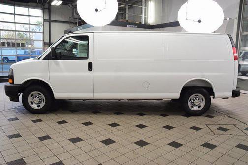 2025 Chevrolet Express 3500 RWD 3500 Extended Wheelbase WT