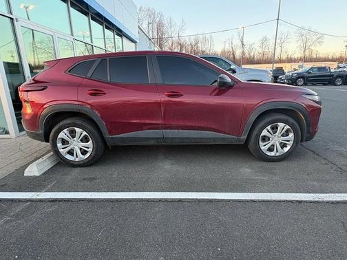 2024 Chevrolet Trax LS