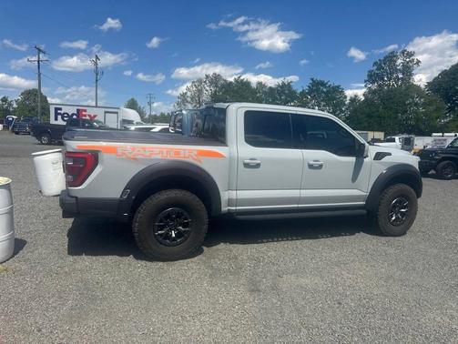 Avalanche 2023 Ford F-150 Raptor