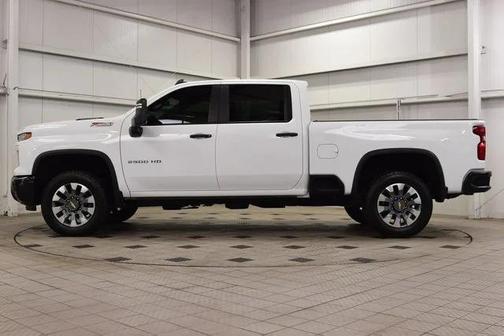 2024 Chevrolet Silverado 2500 Custom