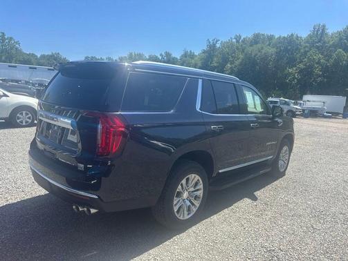 Midnight Blue Metallic 2024 GMC Yukon Denali