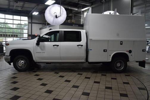 2025 Chevrolet Silverado 3500 WT