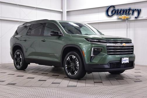 Trillium Green Metallic 2027 Chevrolet Traverse LT