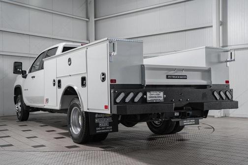 2025 Chevrolet Silverado 3500 WT