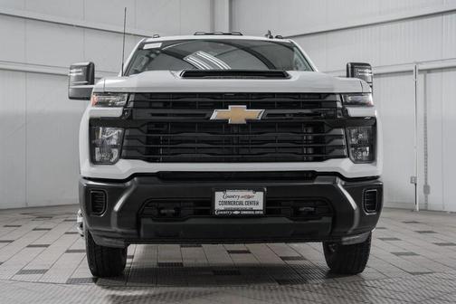 2025 Chevrolet Silverado 3500 WT