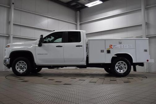 2025 Chevrolet Silverado 3500 WT