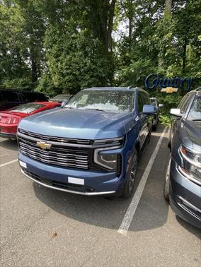2025 Chevrolet Suburban 4WD High Country