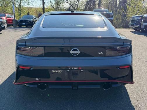 Stealth Gray/Super Black 2024 Nissan Z NISMO Auto