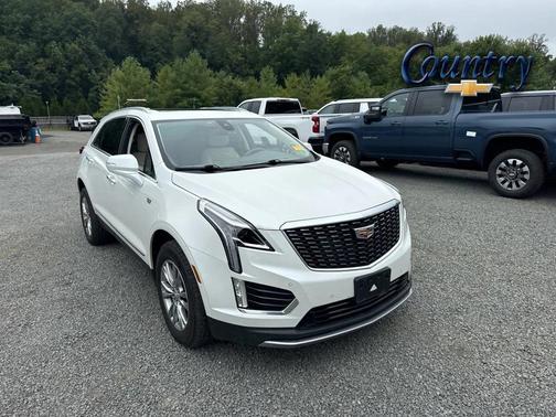 2022 Cadillac XT5 Premium Luxury