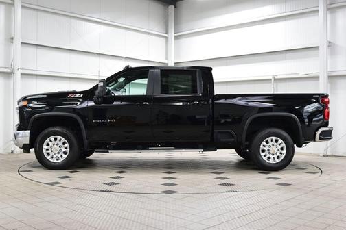 Black 2026 Chevrolet Silverado 2500 LT