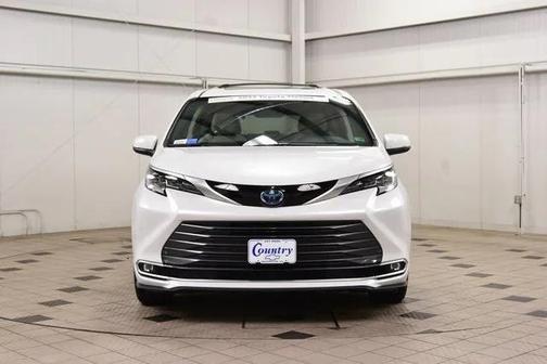 2025 Toyota Sienna Limited