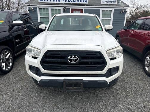 2017 Toyota Tacoma SR