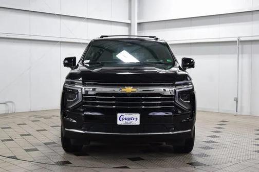 2025 Chevrolet Suburban LT