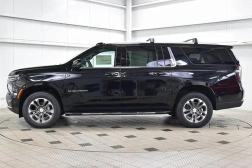2025 Chevrolet Suburban LT