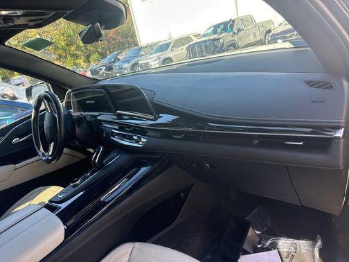 2023 Cadillac Escalade Sport