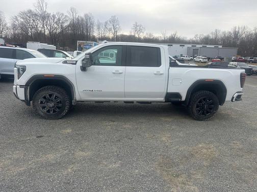 2024 GMC Sierra 2500 AT4