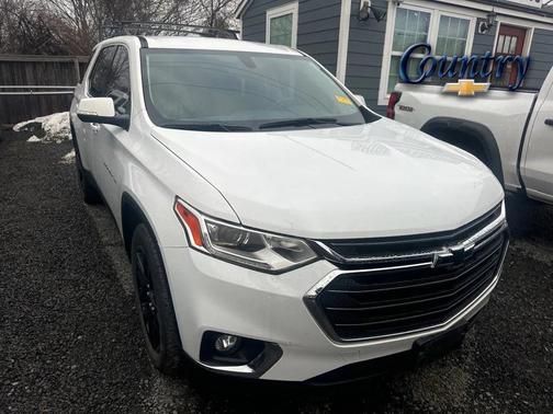 2021 Chevrolet Traverse LT Cloth
